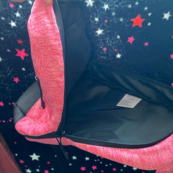 Small Jordan back pack - Picture 3 of 4